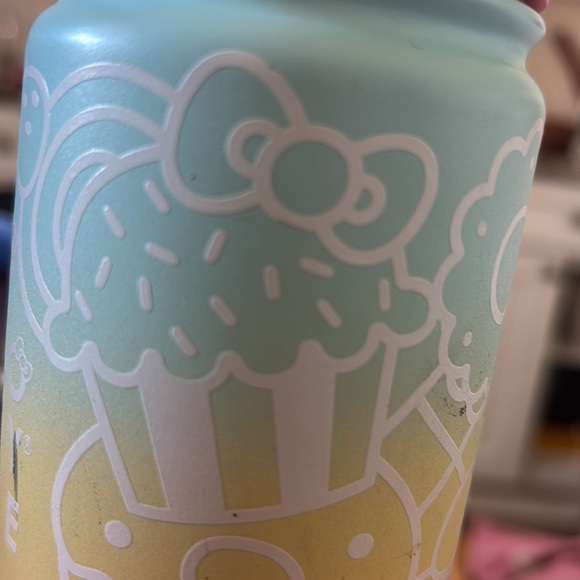 Hello Kitty, water bottle  - Picture 6 of 11